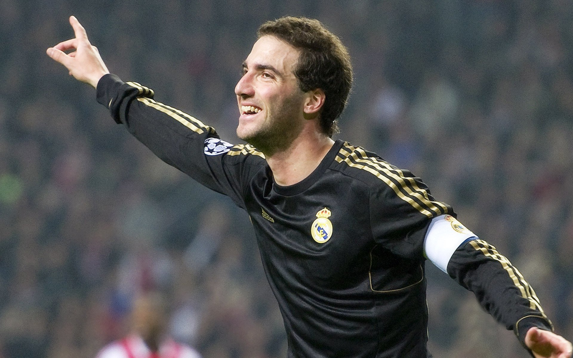 维尼修斯表现堪称教科书，比利亚雷亚尔决胜局带走冰岛式坚韧