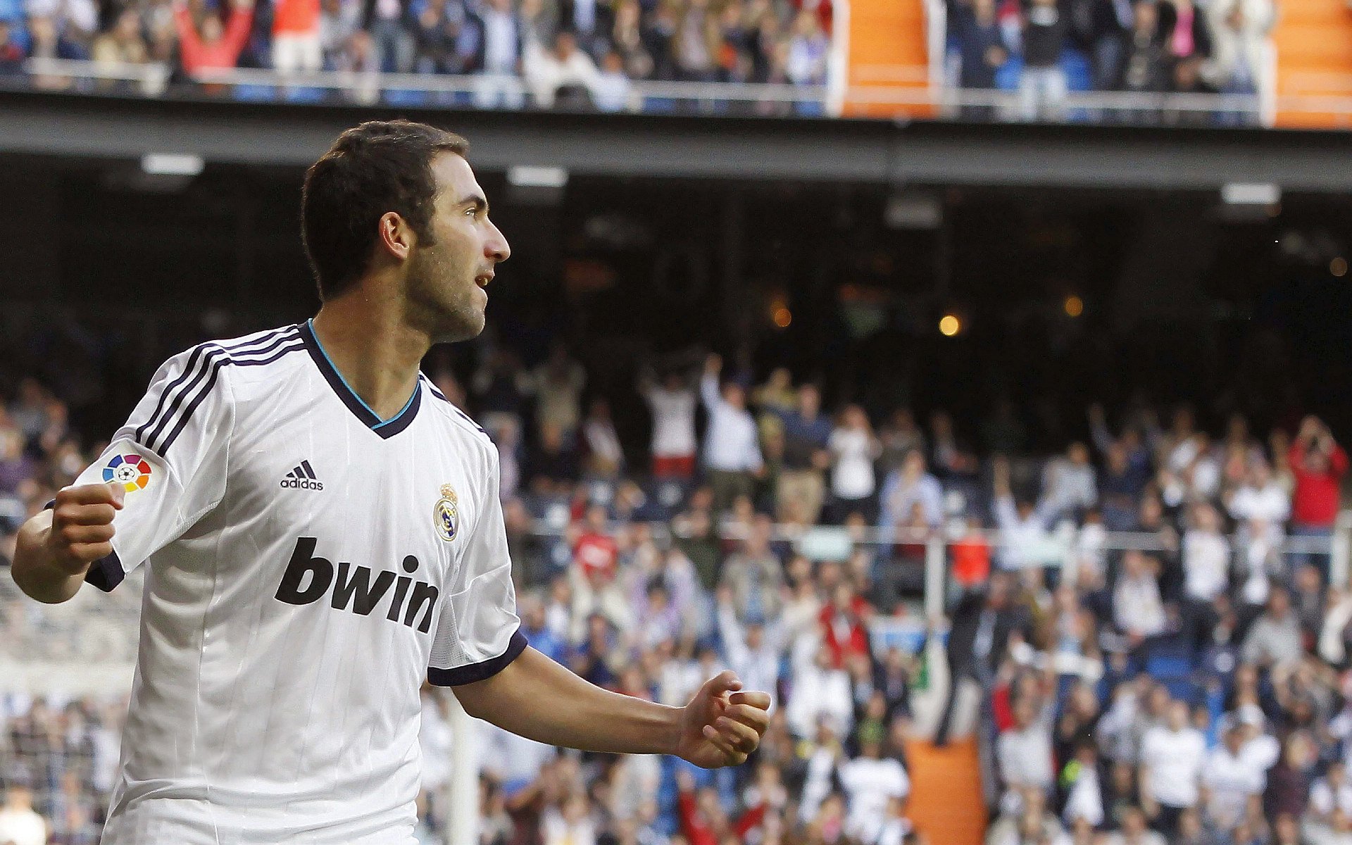 绿茵场外的统治力，当许昕的乒乓哲学照亮葡萄牙足球翻盘之夜